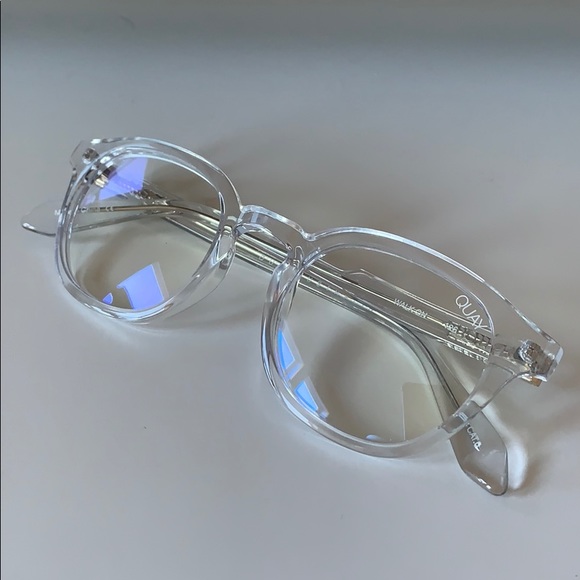 Quay Australia walk on Blue Light glasses